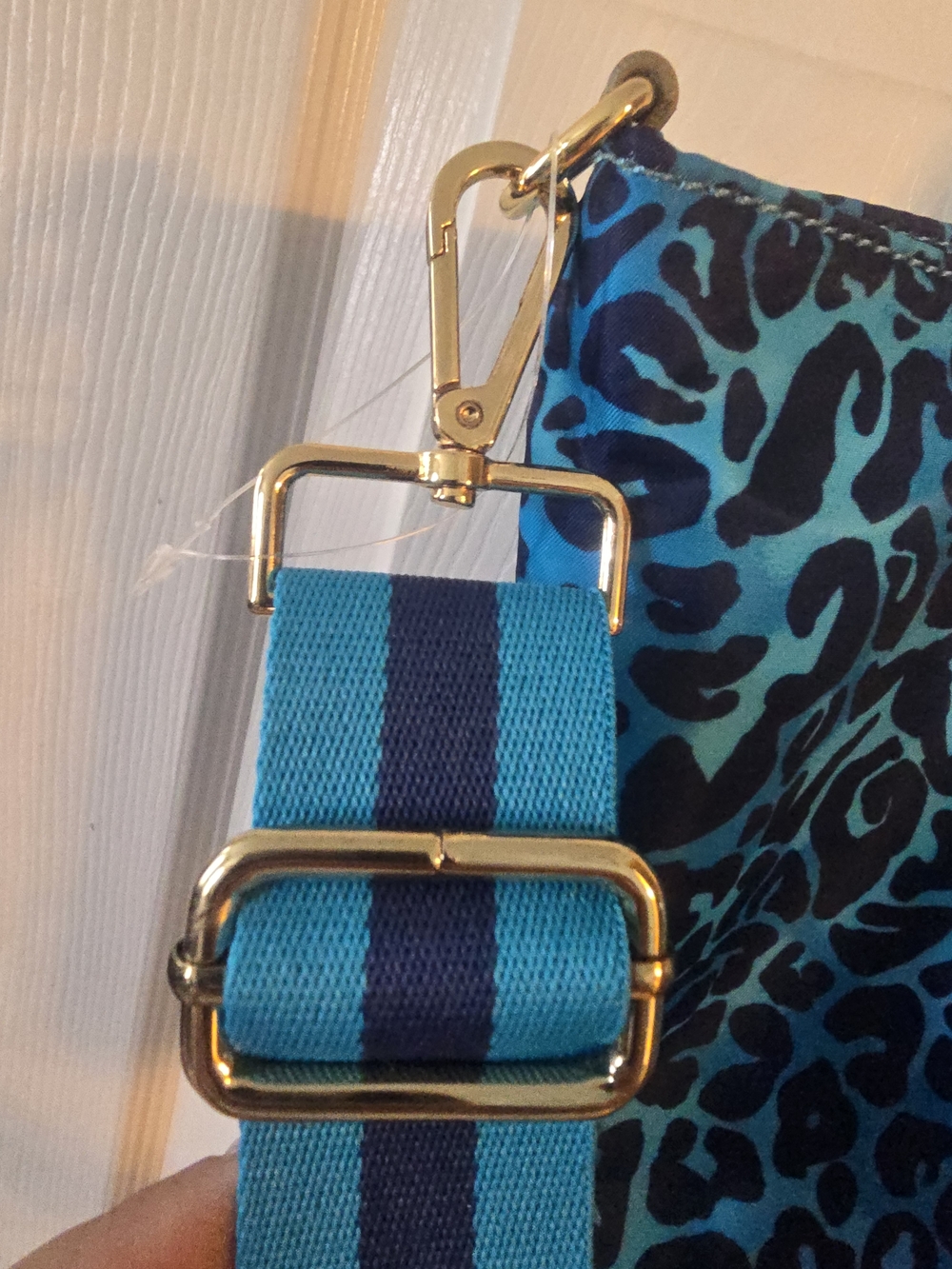 BNWT Lilly Pulitzer Blue Leopard Evita Tote With Adjustabke Strap & Gold Handles - Picture 4 of 12